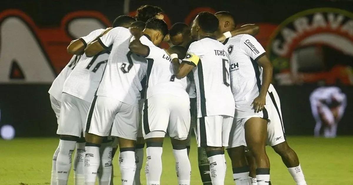 Botafogo Vence por 2 a 1 no Barradão e Garante Classificação